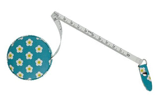 The Quilted Bear Retractable Tape Measure 150cm/60" (Daisies)