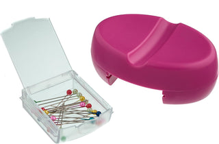 The Quilted Bear Magnetic Pin Dish with 25 Sewing Pins (Pink)