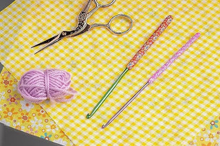 The Quilted Bear Floral Crochet Hooks (2.5mm Hook)