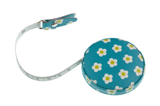 The Quilted Bear Retractable Tape Measure 150cm/60" (Daisies)