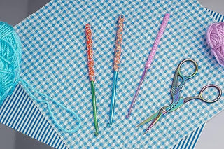 The Quilted Bear Floral Crochet Hooks (8mm Hook)