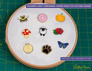 The Quilted Bear Magnetic Needle Minder (Roses)