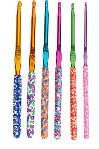 The Quilted Bear Floral Crochet Hooks (4.5mm Hook)