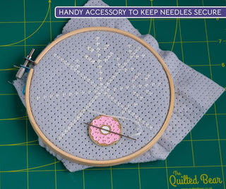 The Quilted Bear Magnetic Needle Minder (Donut)