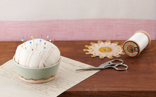 Clover Marbled Glass Head Pins