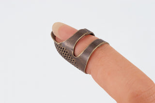 Clover Small Open Sided Thimble