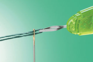 Clover Green Embroidery Needle Threader