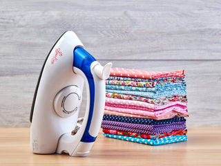Sew Easy Steam Iron 700w with Non-Stick Soleplate