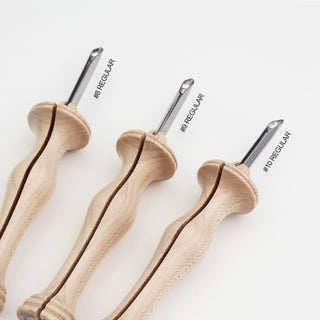 The Oxford Company Punch Needle: Natural Wood: Regular: Size 10