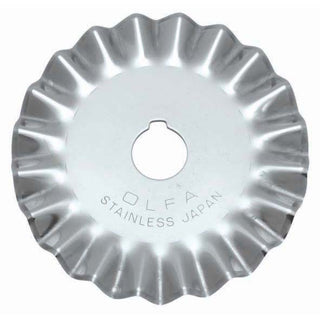 Olfa Stainless Steel Pinking Blade in a Plastic Case