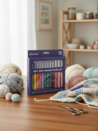 The Quilted Bear 12 Piece Ergonomic Crochet Hooks Set (2mm-8mm)