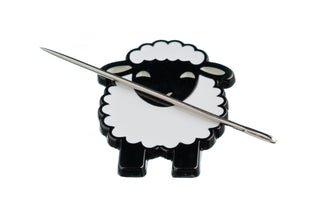 The Quilted Bear Magnetic Needle Minder (Sheep)