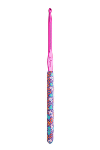 The Quilted Bear Floral Crochet Hooks (4.5mm Hook)