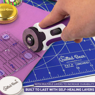 The Quilted Bear Rotating Cutting Mat 7'' x 7'' (Blue)