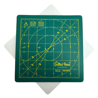 The Quilted Bear Rotating Cutting Mat 7'' x 7'' (Green)