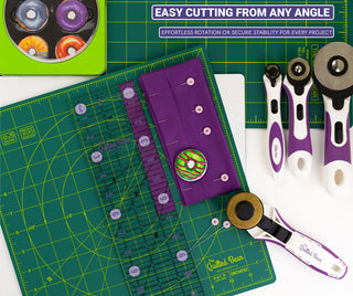 The Quilted Bear Rotating Cutting Mat 7'' x 7'' (Green)