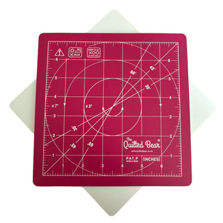 The Quilted Bear Rotating Cutting Mat 7'' x 7'' (Pink)