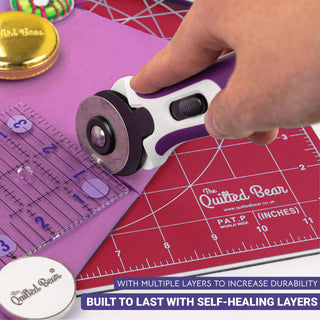 The Quilted Bear Rotating Cutting Mat 7'' x 7'' (Pink)