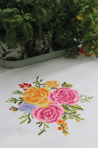 Trimits Printed Cross Stitch Kit: Table Runner: Floral Bouquet