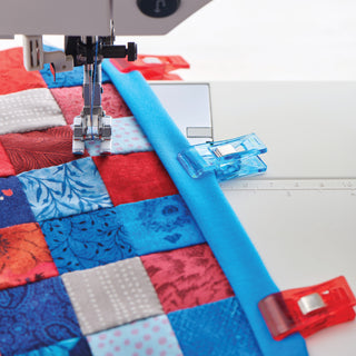 Needle and Bear Quilting Clips (18 Pack)